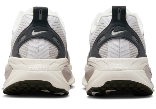 Nike Vomero 18 'Run Pack Summit White'